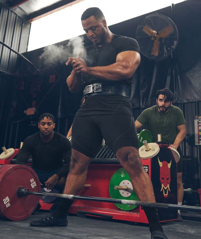 315 brezšivne 1/2 kratke hlače moškiGymshark črna/ogljeno siva J00L2538