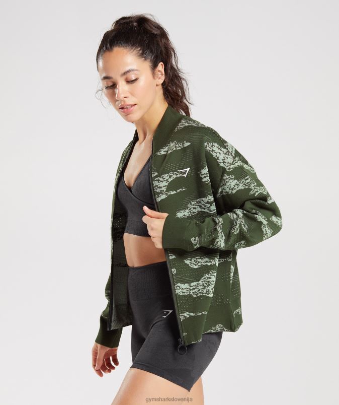 adaptirana kamuflažna brezšivna trenirka ženskeGymshark mah olivno/zelena aloja J00L2371