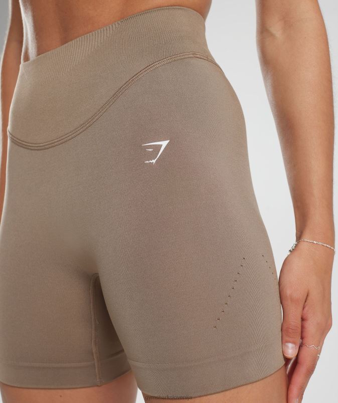 brezšivne kratke hlače ženskeGymshark fosilno rjava J00L220